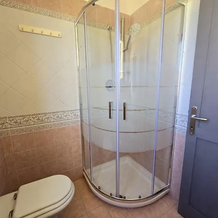 Chez Choucas Maison E Maisonette - Goelba Apartment *