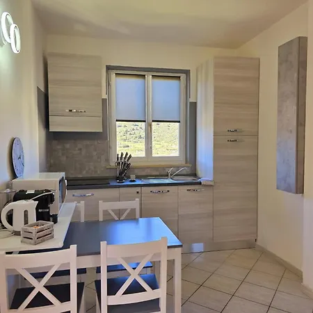Chez Choucas Maison E Maisonette - Goelba דירה